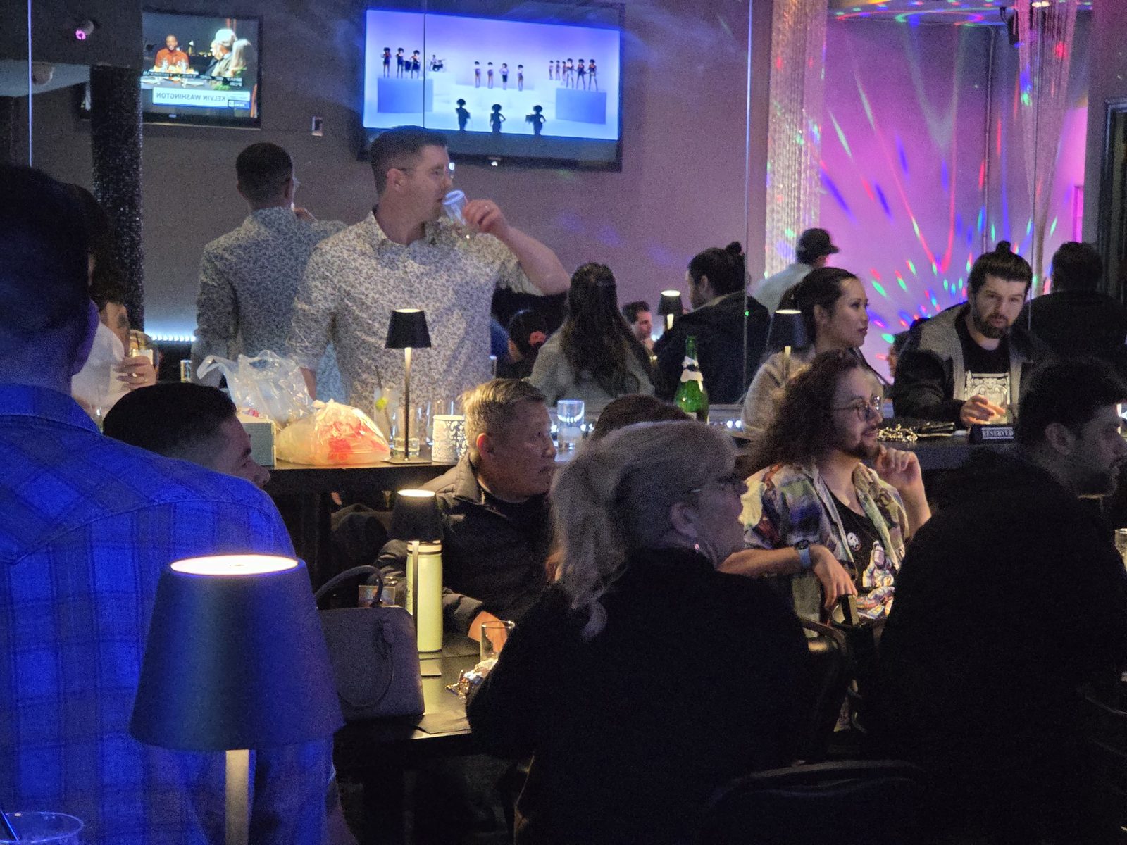 A full house at Rhythm & Bleu